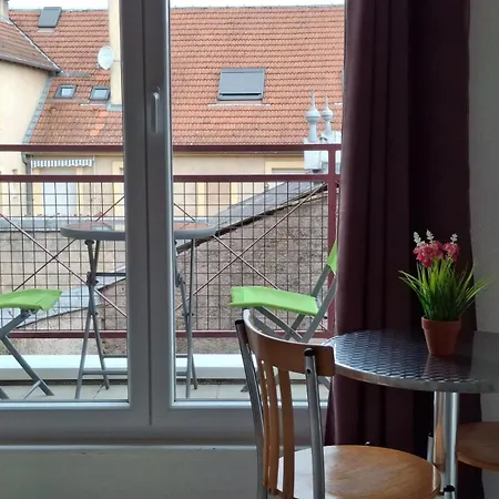 Port Saint Marcel 아파트 메스